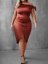 Plus Size Women Clothing Casual Solid Color Diagonal Collar Short Sleeve Sheath Dress